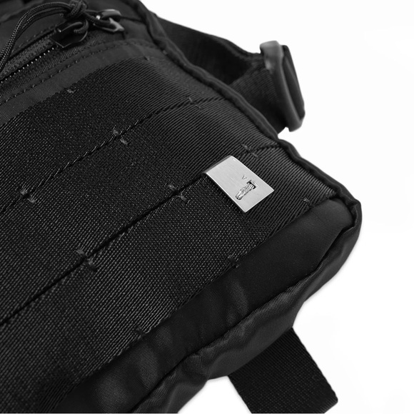 1017 ALYX 9SM Classic Mini Chest Rig - Picture 9 of 10